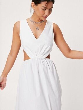 NastyGal New With Tav V-Neck White Cutout Maxi Dress